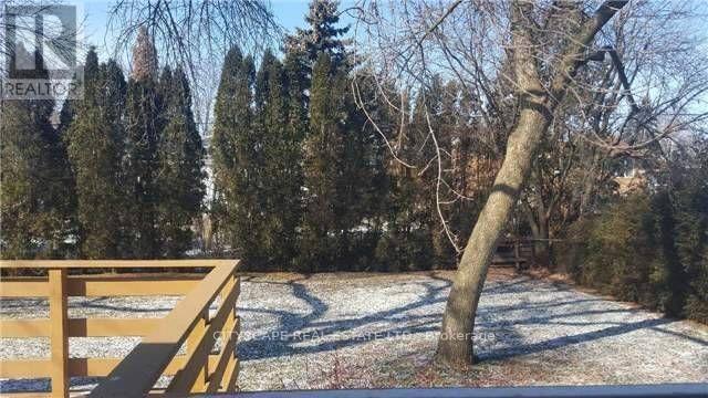 2075 Salmon Road, Oakville, Ontario  L6L 1M2 - Photo 2 - W12520106
