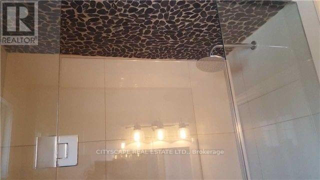 2075 Salmon Road, Oakville, Ontario  L6L 1M2 - Photo 7 - W12520106