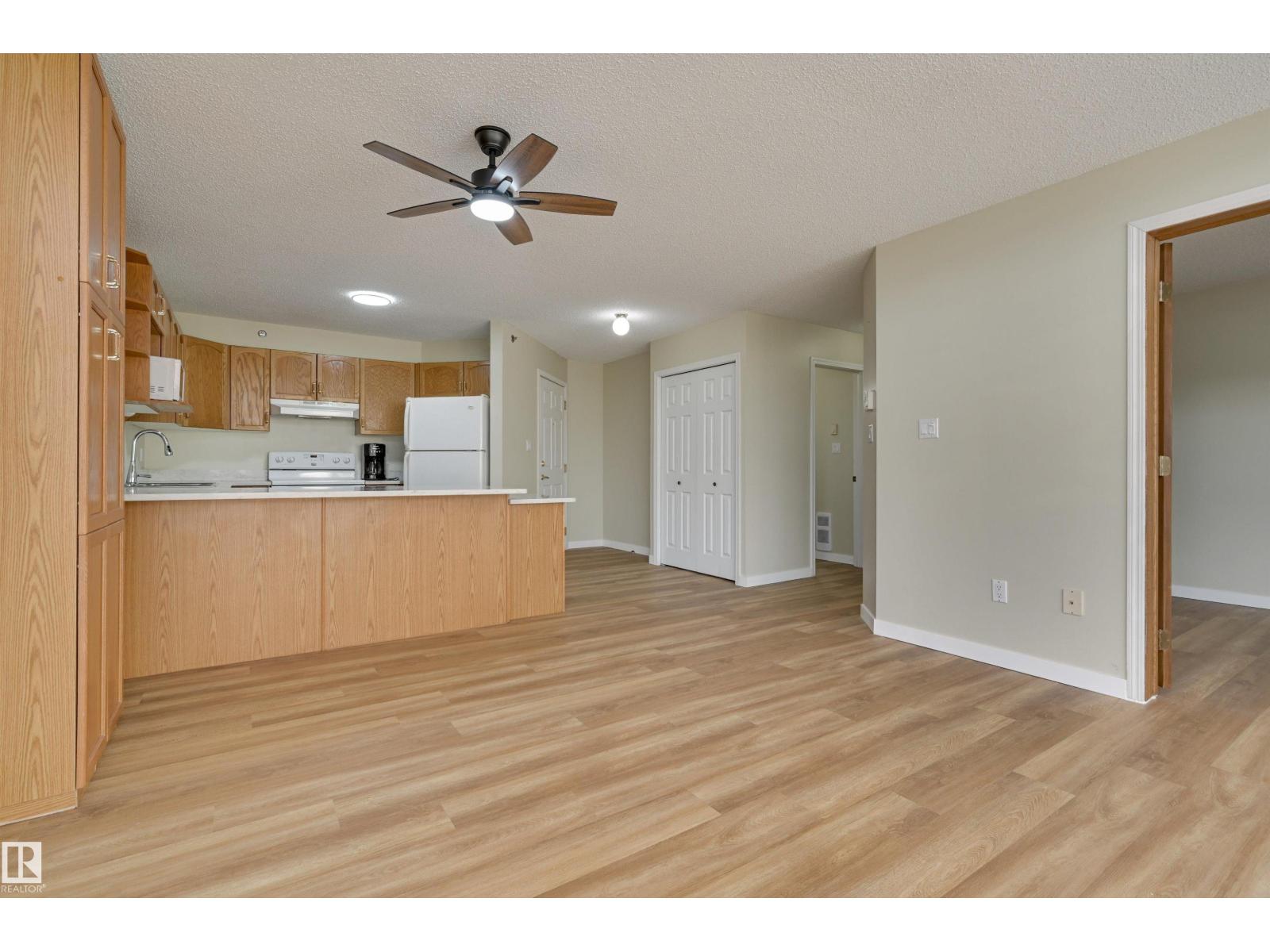 #405 5212 25 Av Nw, Edmonton, Alberta T6L 6R7 - Photo 11 - E4465029