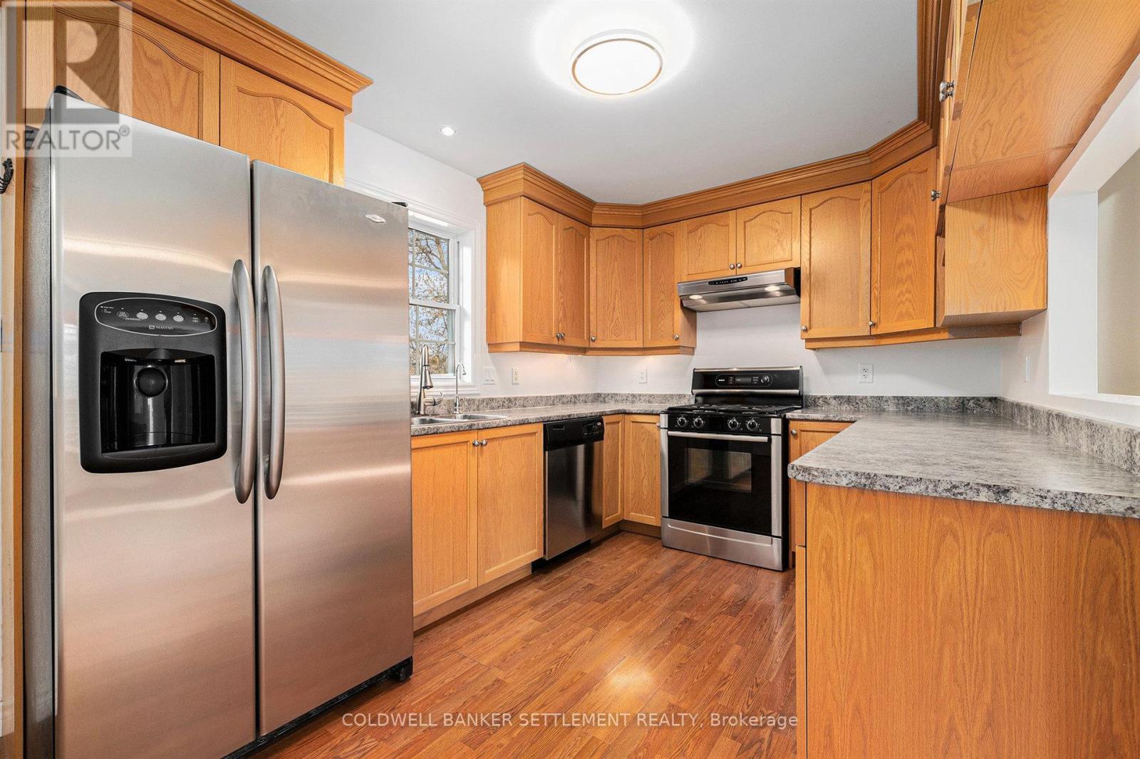 118 Bay Street, Drummond/north Elmsley, Ontario K7C 4K9 - Photo 9 - X12520120