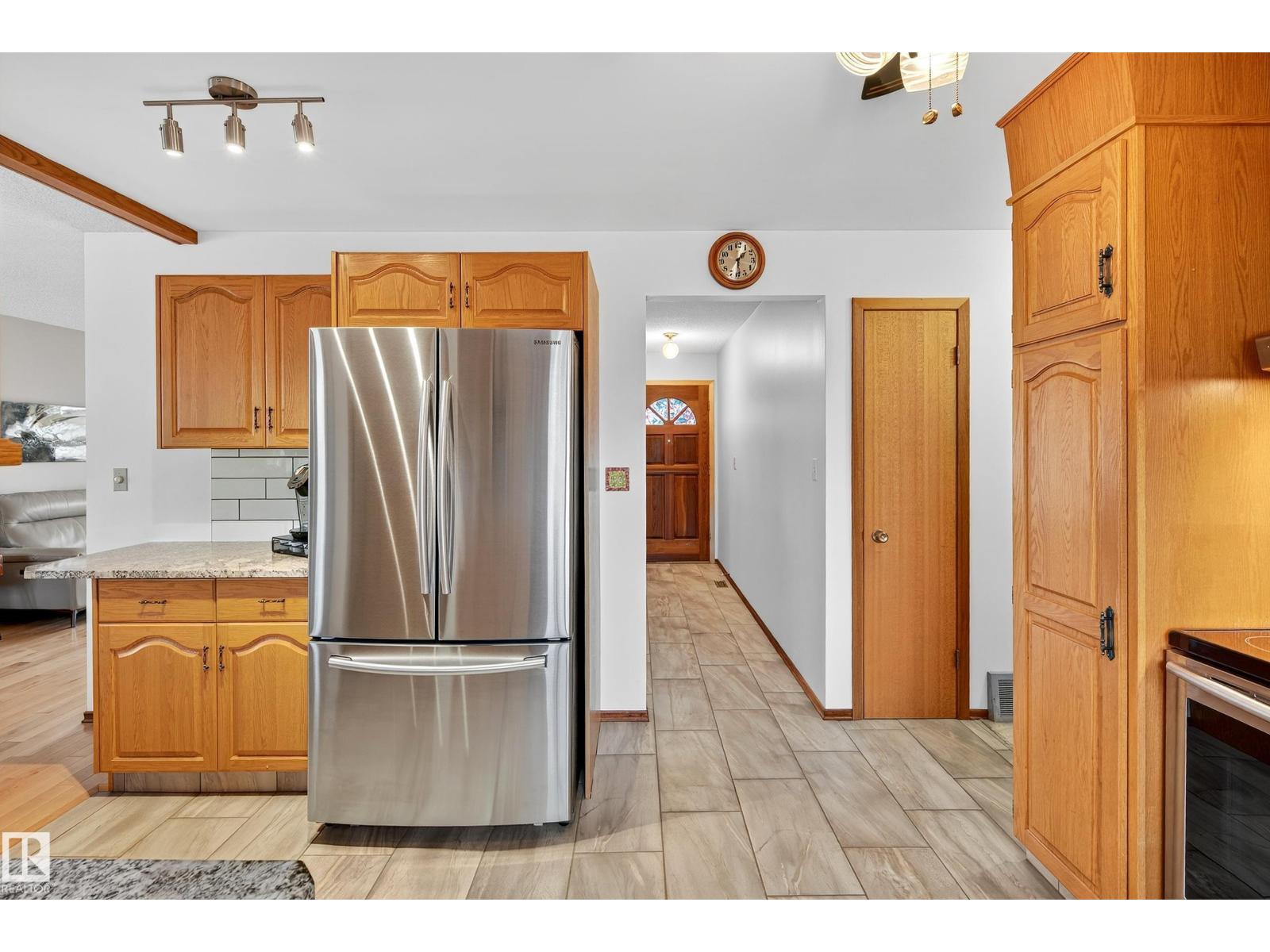 9616 154 St Nw, Edmonton, Alberta  T5P 2G1 - Photo 15 - E4464990