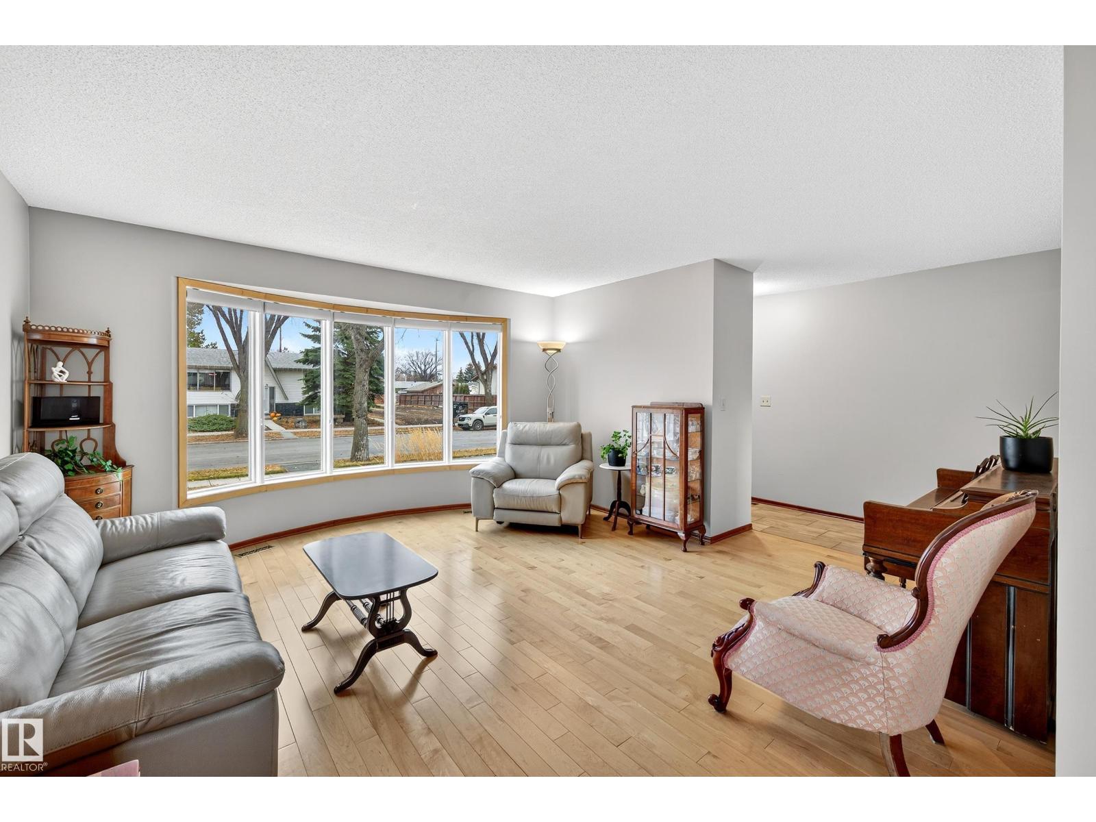 9616 154 St Nw, Edmonton, Alberta  T5P 2G1 - Photo 5 - E4464990