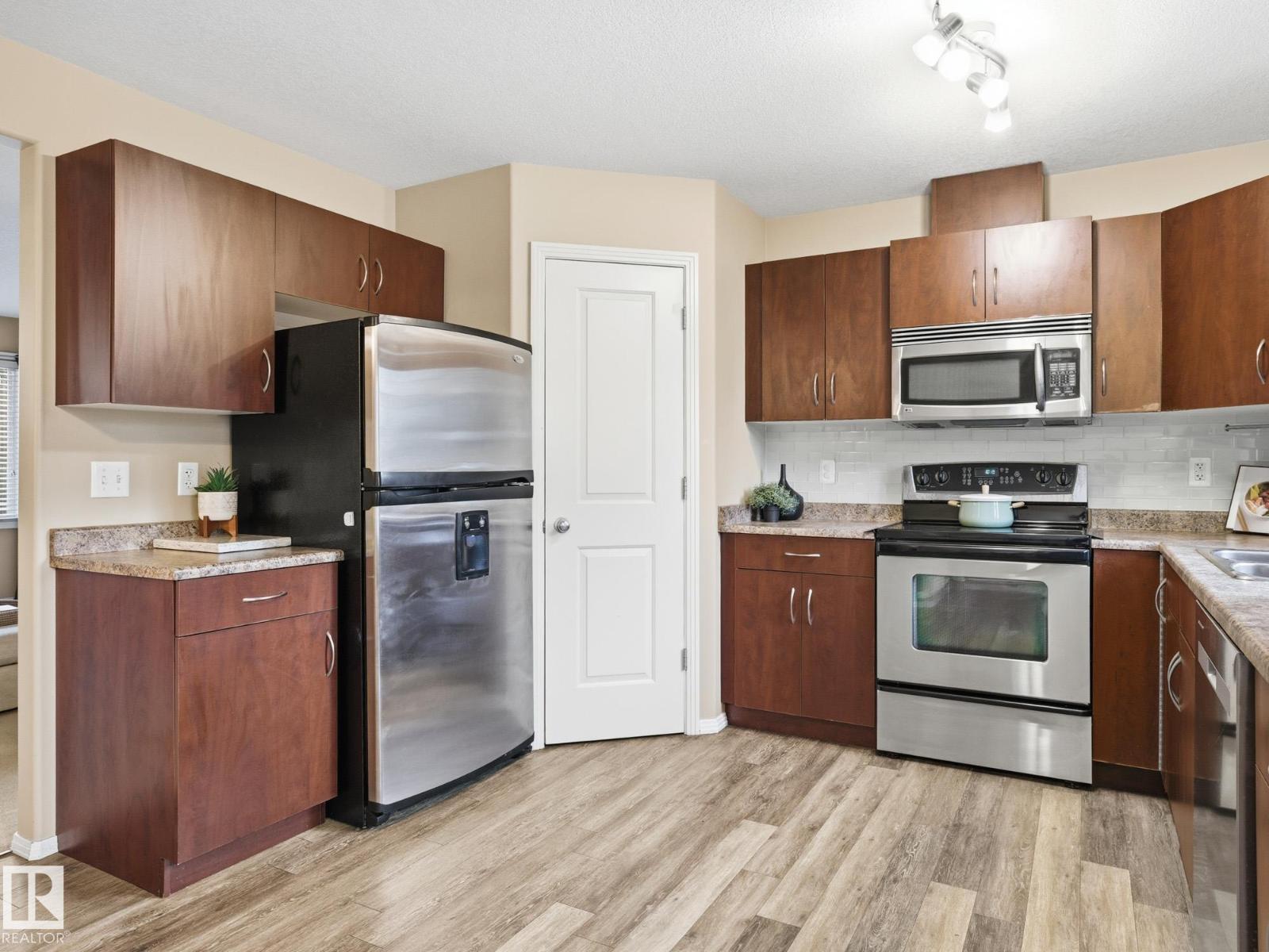 #37 12930 140 Av Nw, Edmonton, Alberta T6V 0C4 - Photo 8 - E4465031