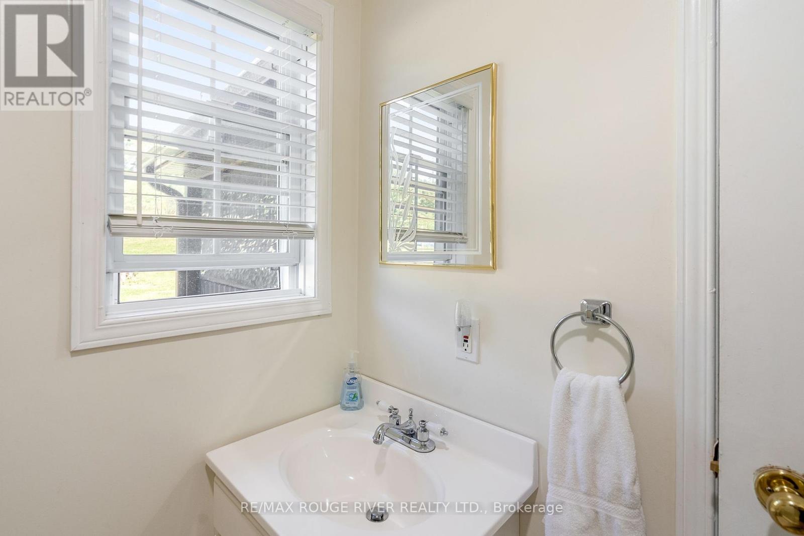 810 Canal Road, Douro-Dummer, Ontario K9L 1A1 - Photo 37 - X12335904