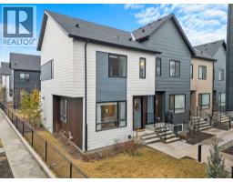 716 Redstone Crescent NE Redstone