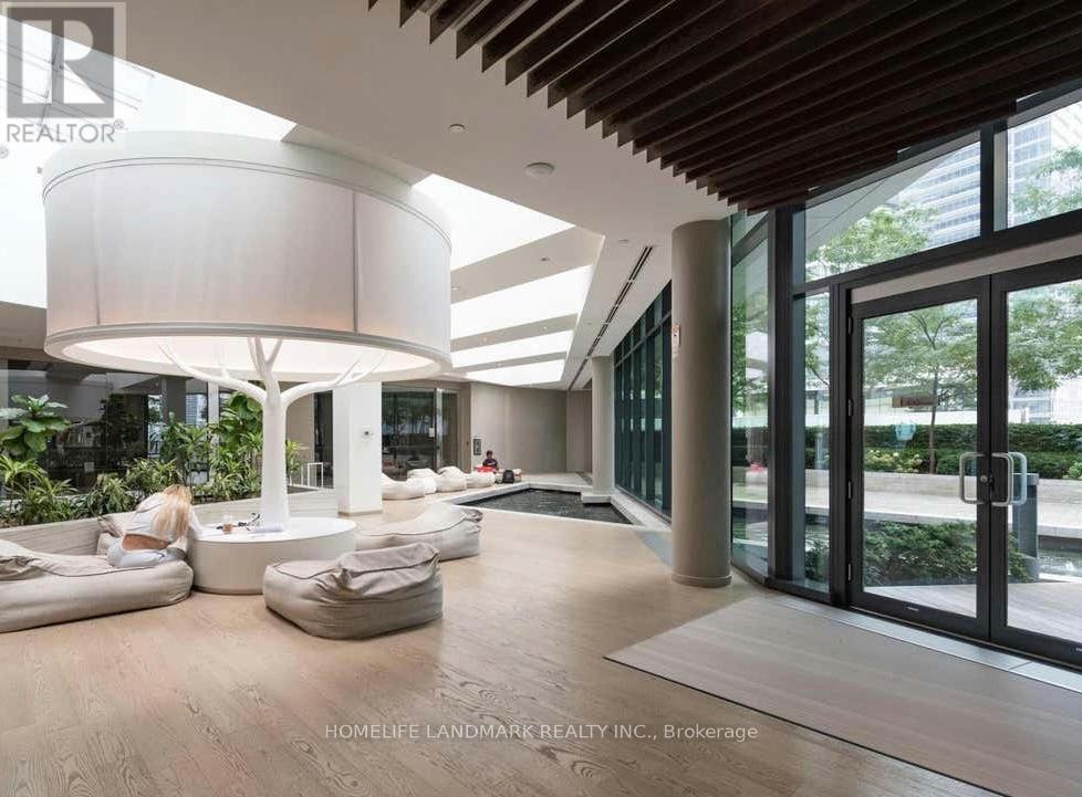 6105 - 100 Harbour Street, Toronto, Ontario M5J 0B5 - Photo 3 - C12520138