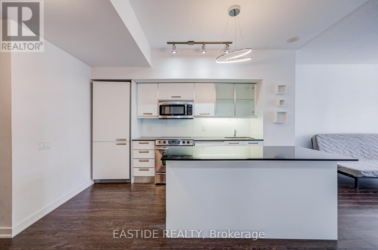 807 - 33 Charles Street E, Toronto, Ontario  M4Y 0A2 - Photo 11 - C12520150