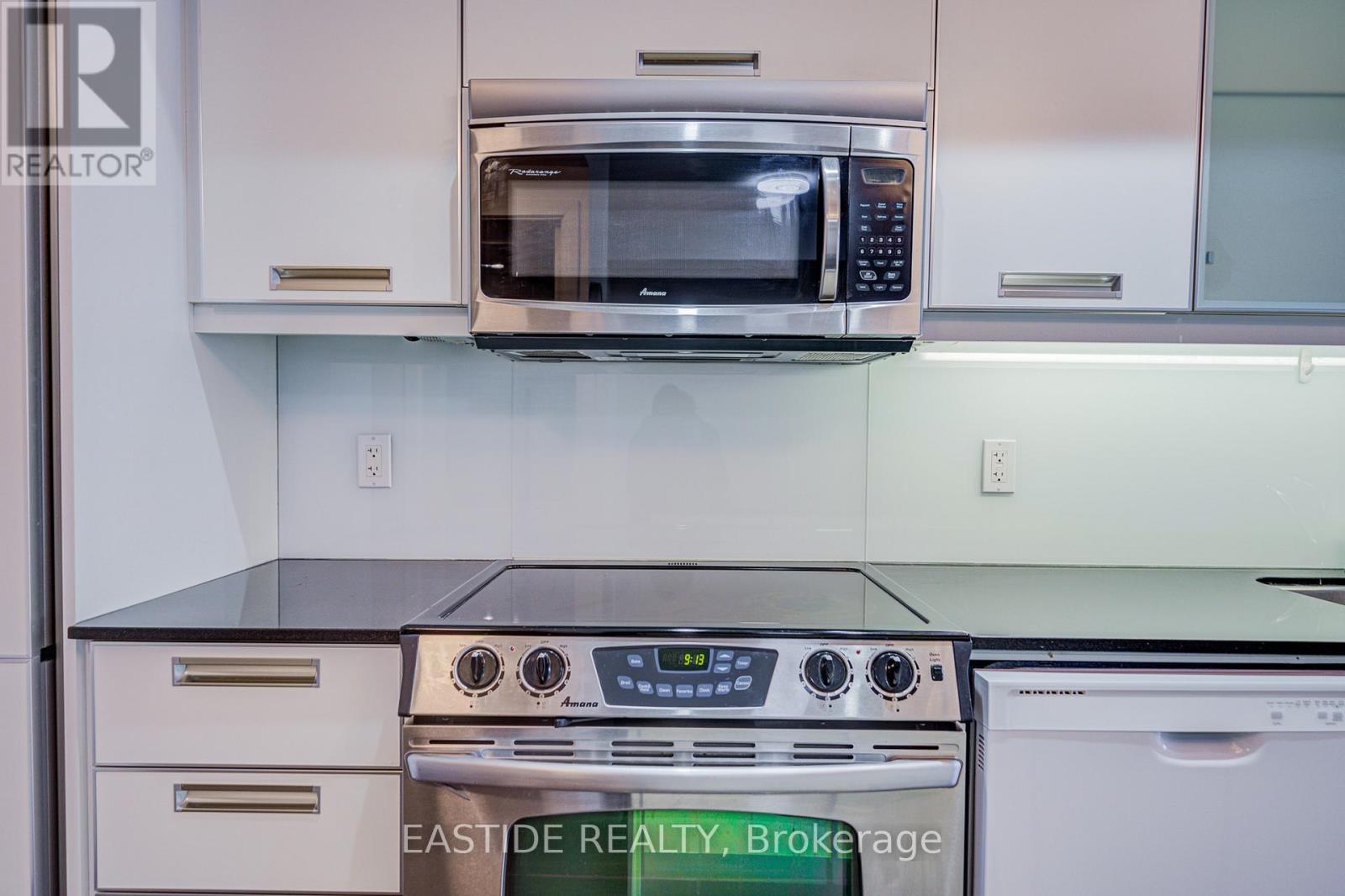 807 - 33 Charles Street E, Toronto, Ontario  M4Y 0A2 - Photo 14 - C12520150