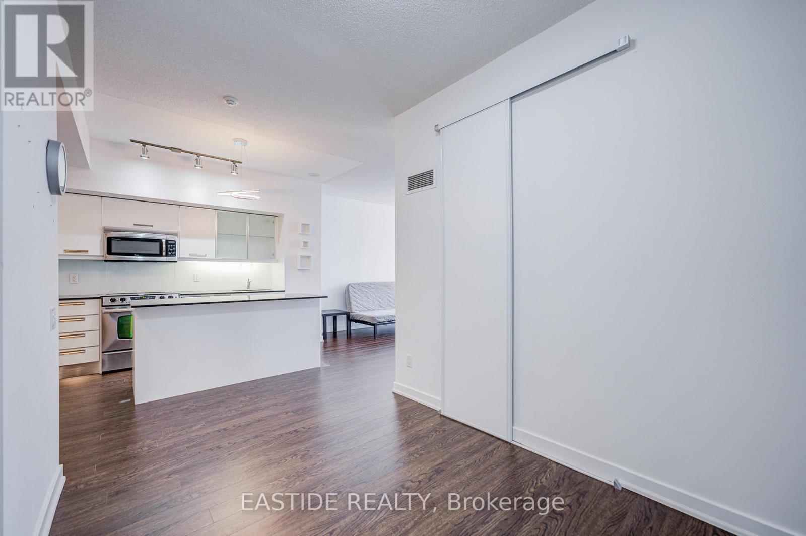 807 - 33 Charles Street E, Toronto, Ontario  M4Y 0A2 - Photo 20 - C12520150