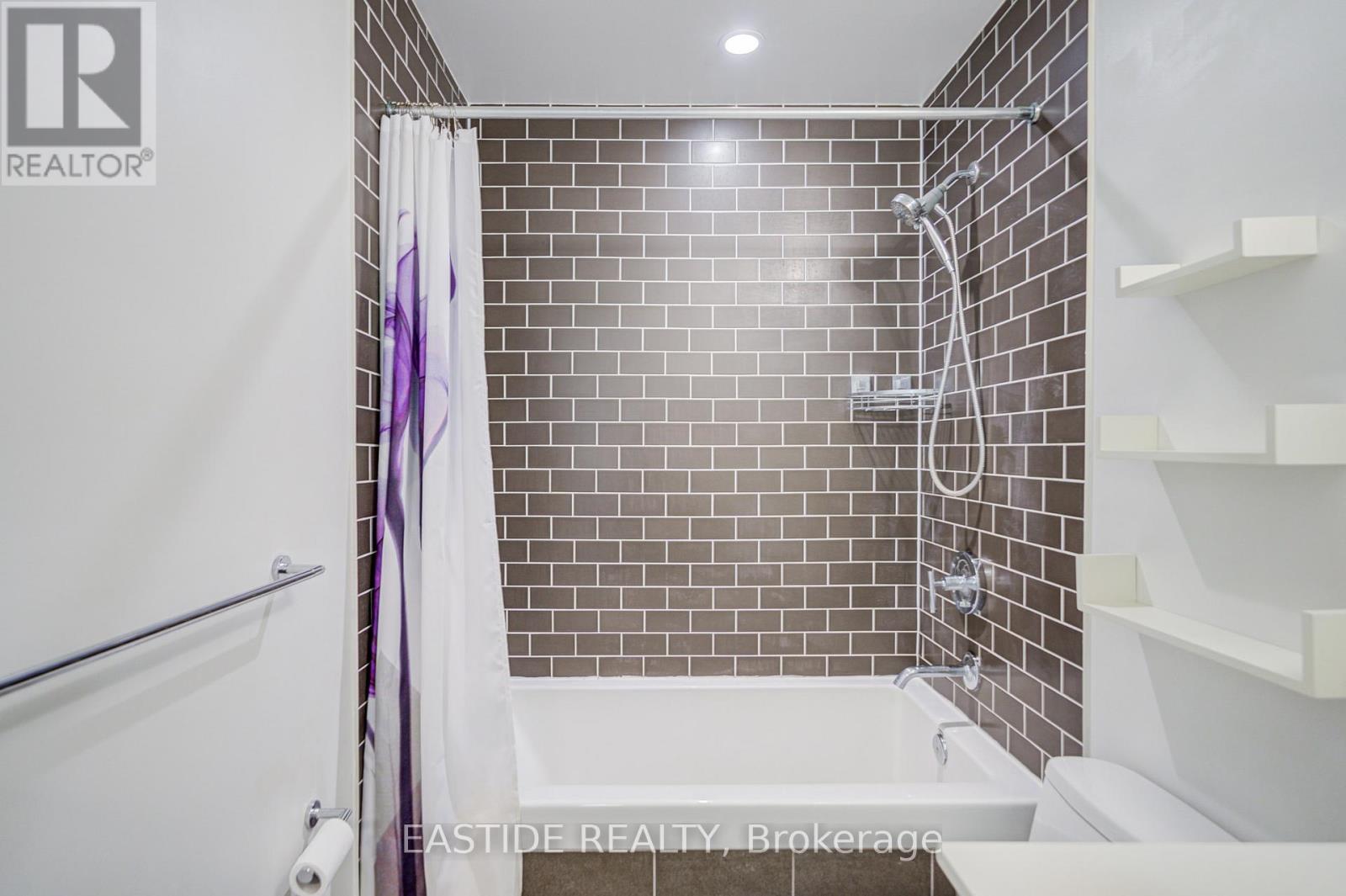 807 - 33 Charles Street E, Toronto, Ontario  M4Y 0A2 - Photo 32 - C12520150