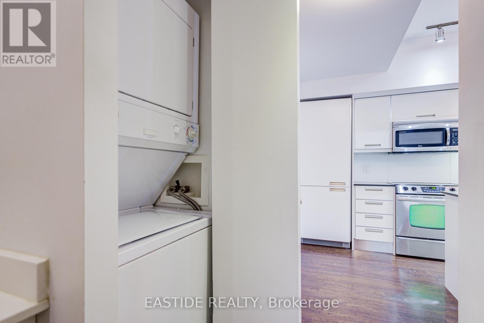807 - 33 Charles Street E, Toronto, Ontario  M4Y 0A2 - Photo 33 - C12520150