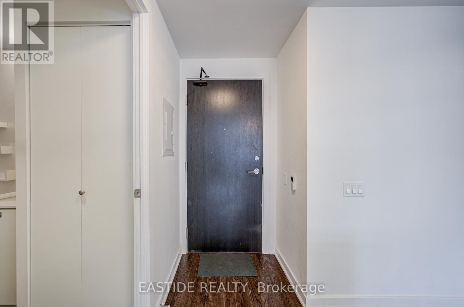 807 - 33 Charles Street E, Toronto, Ontario  M4Y 0A2 - Photo 8 - C12520150