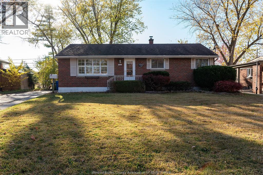 3725 MCKAY AVENUE, windsor, Ontario
