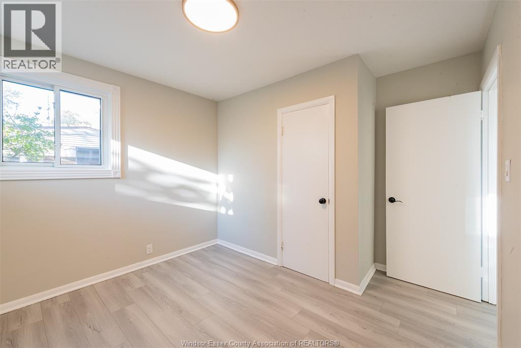 3725 Mckay Avenue, Windsor, Ontario N9E 2S3 - Photo 17 - 25027744