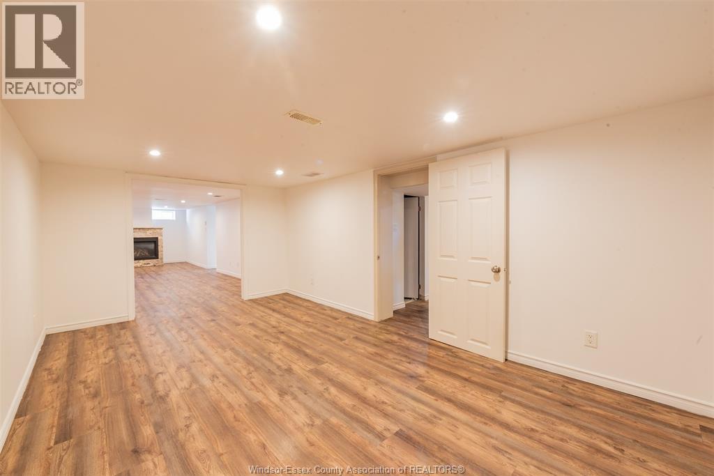 3725 Mckay Avenue, Windsor, Ontario N9E 2S3 - Photo 25 - 25027744