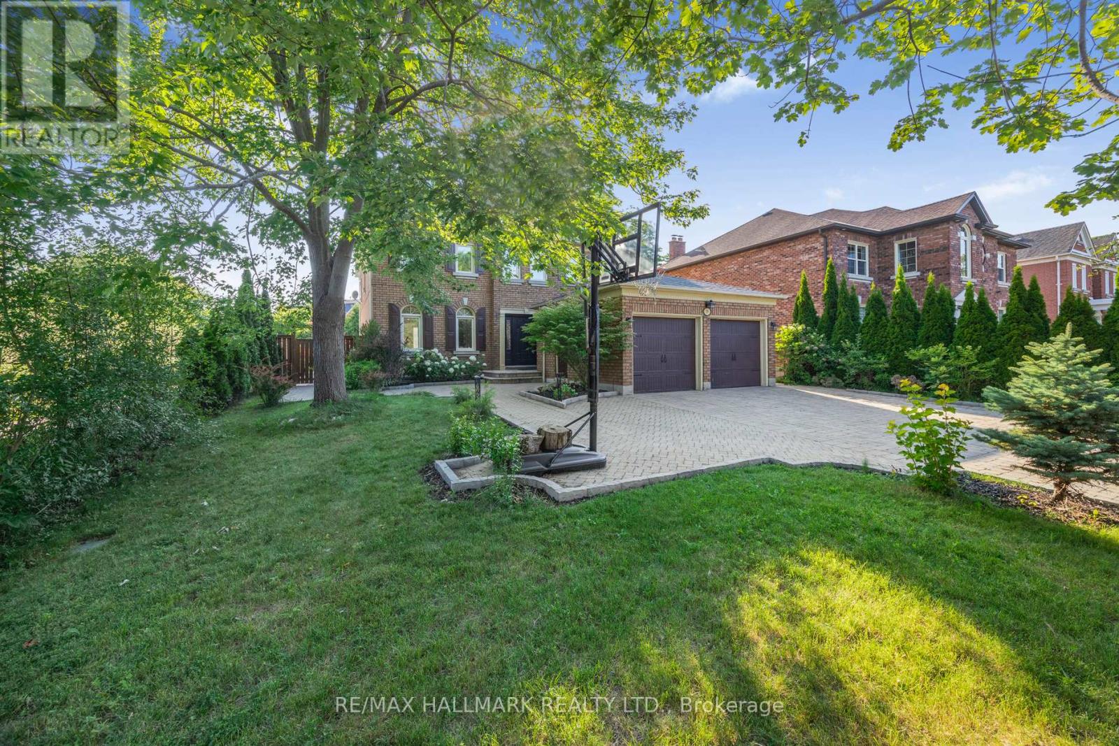 59 OATLANDS CRESCENT, Richmond Hill, Ontario
