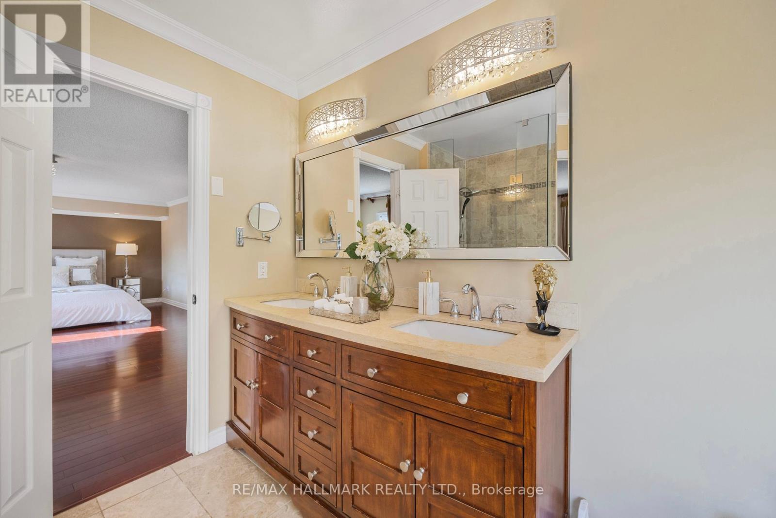 59 Oatlands Crescent, Richmond Hill, Ontario  L4C 9P2 - Photo 20 - N12520118