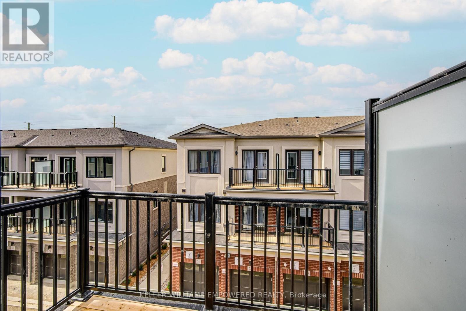 73 Matawin Lane, Richmond Hill, Ontario  L4B 0H7 - Photo 4 - N12520122