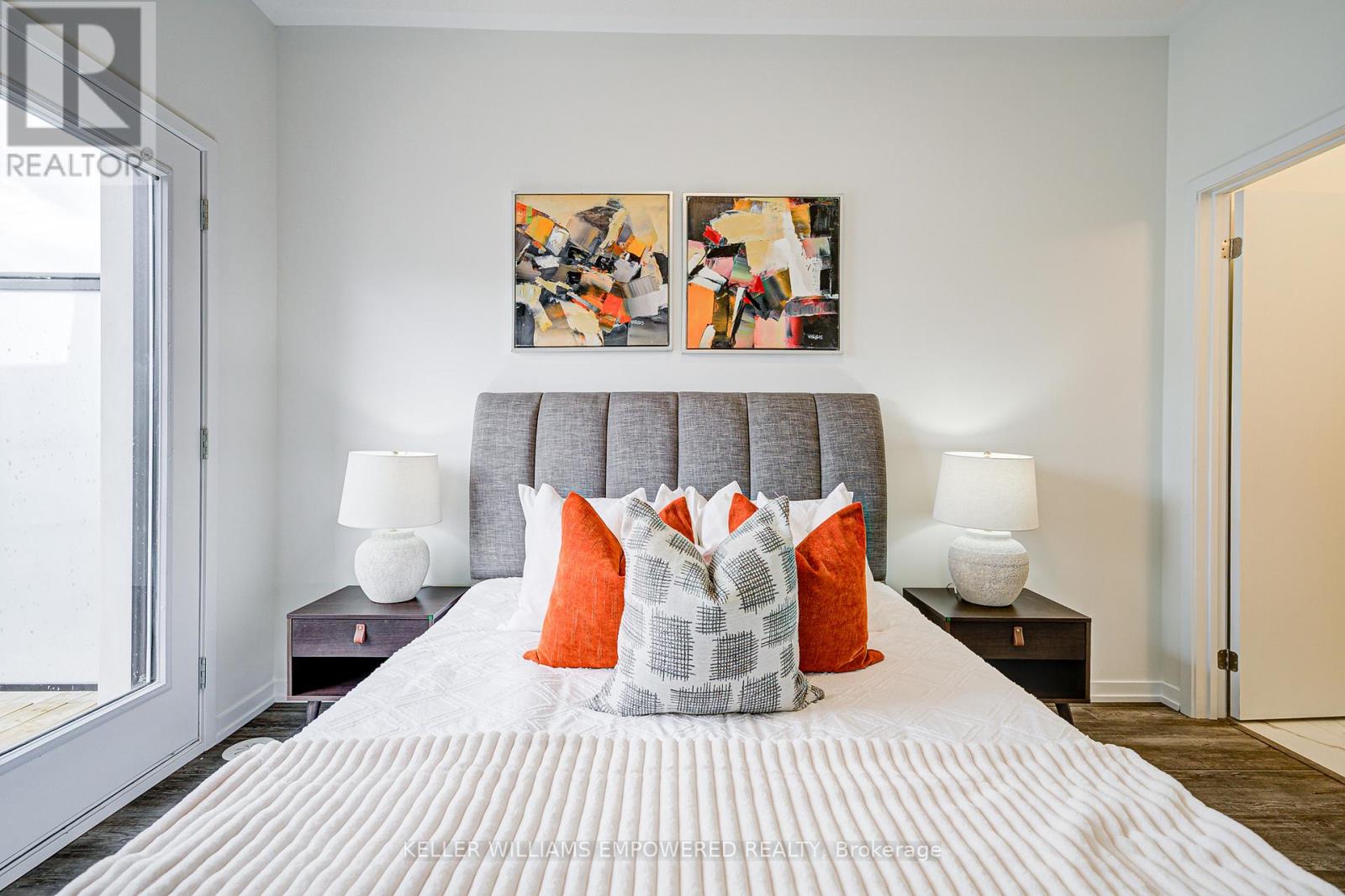 73 Matawin Lane, Richmond Hill, Ontario  L4B 0H7 - Photo 6 - N12520122