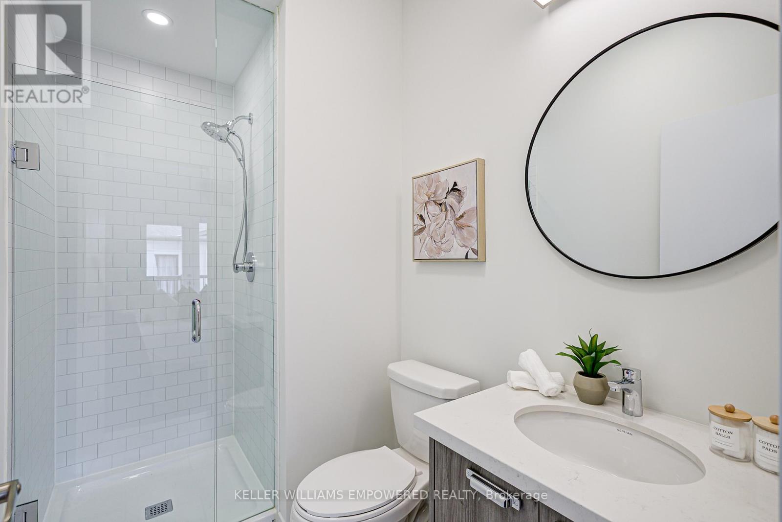 73 Matawin Lane, Richmond Hill, Ontario  L4B 0H7 - Photo 9 - N12520122