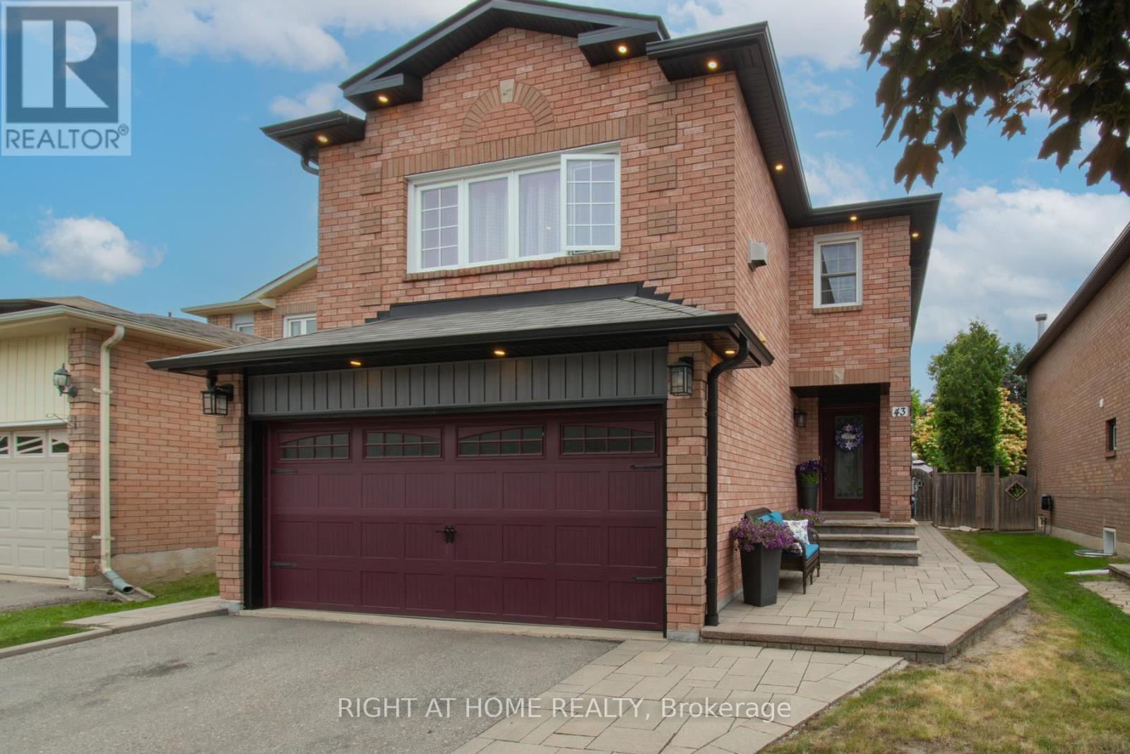 43 SQUIRE DRIVE, Richmond Hill, Ontario