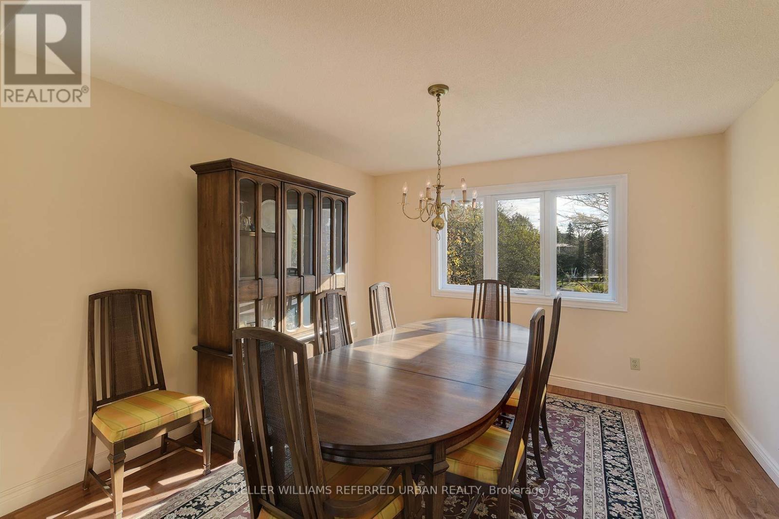 62 Devlin Place, Aurora, Ontario  L4G 5W8 - Photo 13 - N12520152