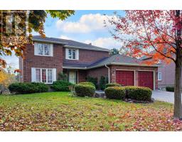 62 DEVLIN PLACE, Aurora, Ontario