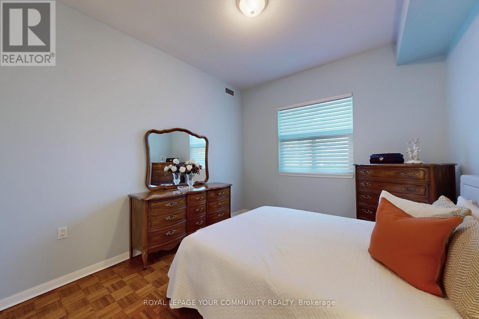 114 - 2502 Rutherford Road, Vaughan, Ontario L4K 5N6 - Photo 16 - N12520158