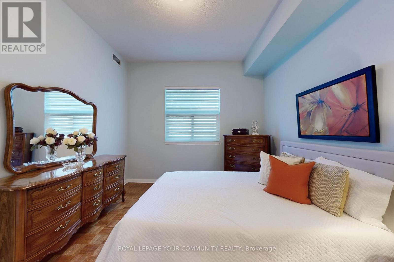 114 - 2502 Rutherford Road, Vaughan, Ontario L4K 5N6 - Photo 17 - N12520158