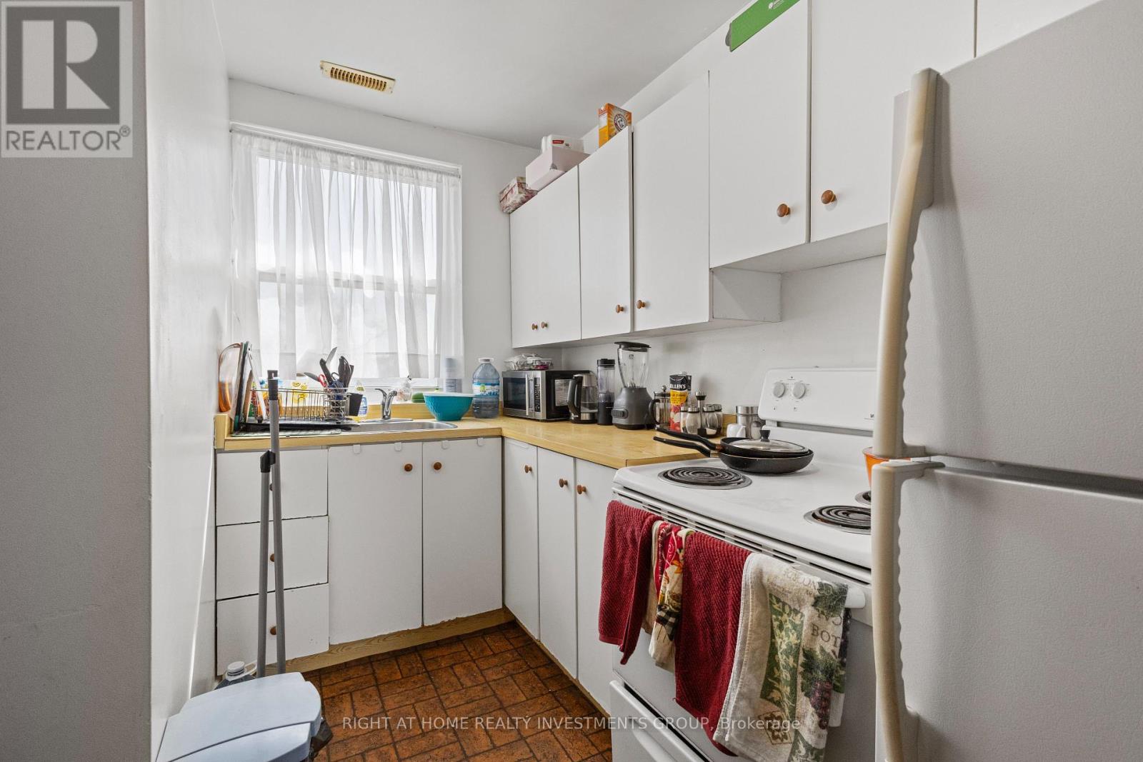 6745 Main Street, Whitchurch-Stouffville, Ontario  L4A 6B5 - Photo 25 - N12520170