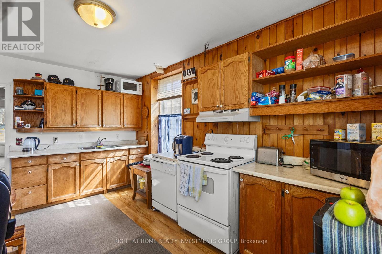 6745 Main Street, Whitchurch-Stouffville, Ontario  L4A 6B5 - Photo 6 - N12520170