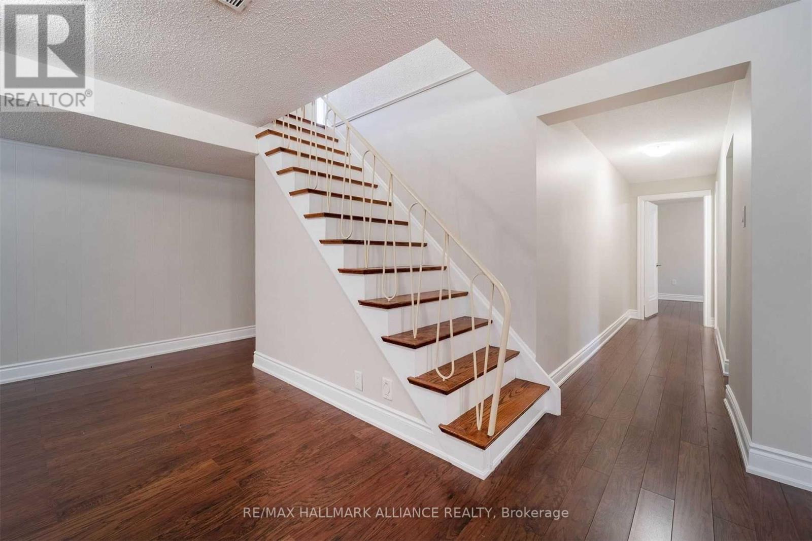 1346 Mississauga Road, Mississauga, Ontario  L5H 2J4 - Photo 19 - W12520172