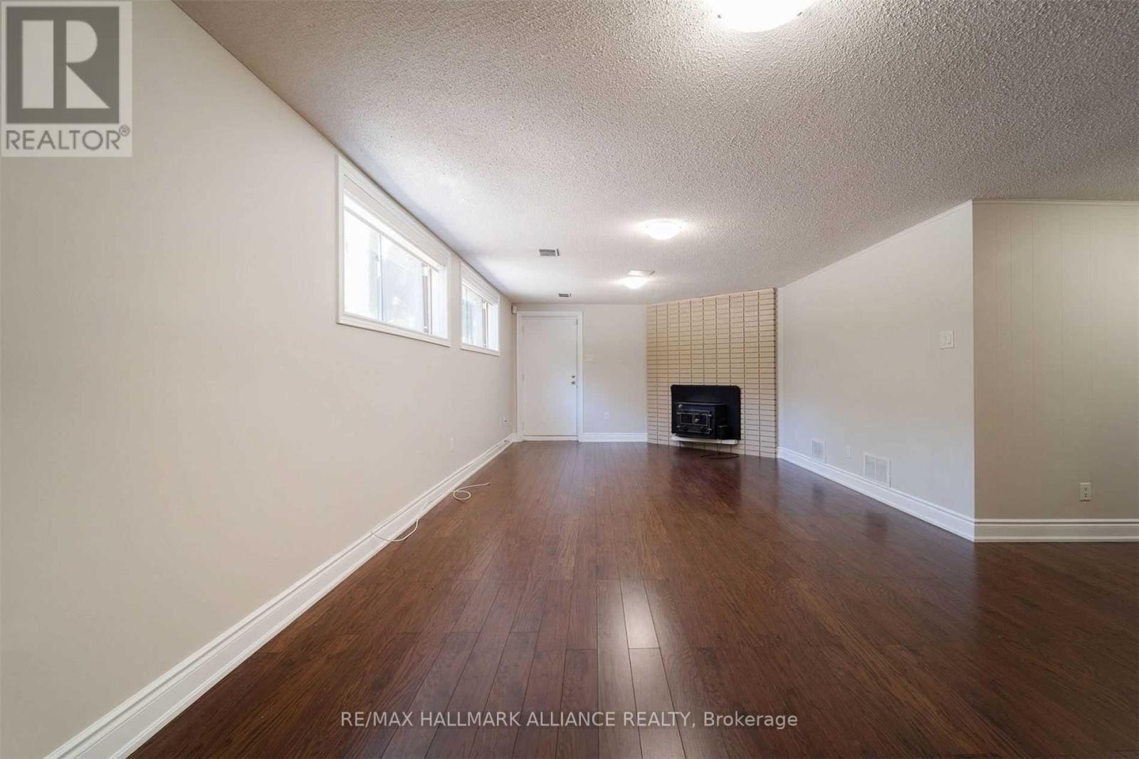 1346 Mississauga Road, Mississauga, Ontario  L5H 2J4 - Photo 23 - W12520172