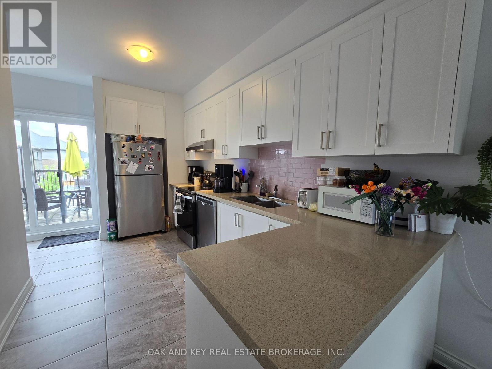 204 - 255 Woolwich Street, Waterloo, Ontario  N2K 1S5 - Photo 5 - X12520180