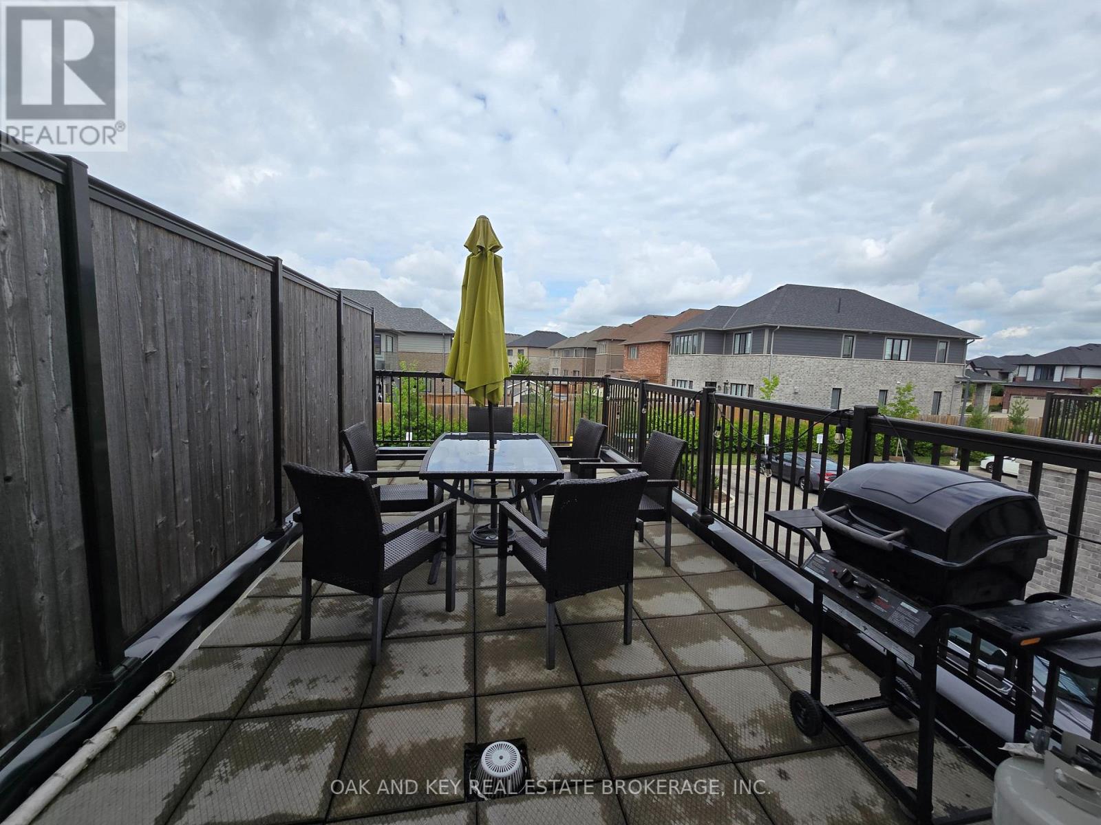 204 - 255 Woolwich Street, Waterloo, Ontario  N2K 1S5 - Photo 8 - X12520180