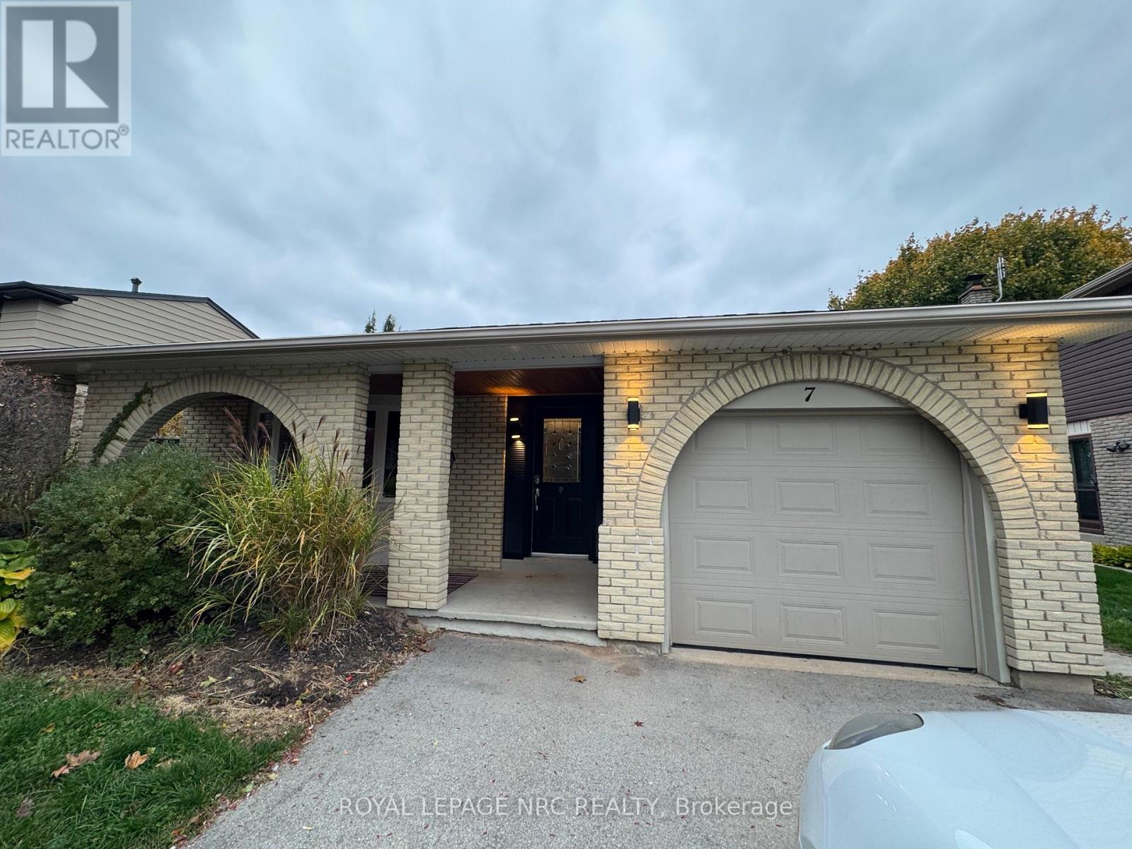 7 Blue Spruce Court, St. Catharines, Ontario L2N 4E6 - Photo 23 - X12519470