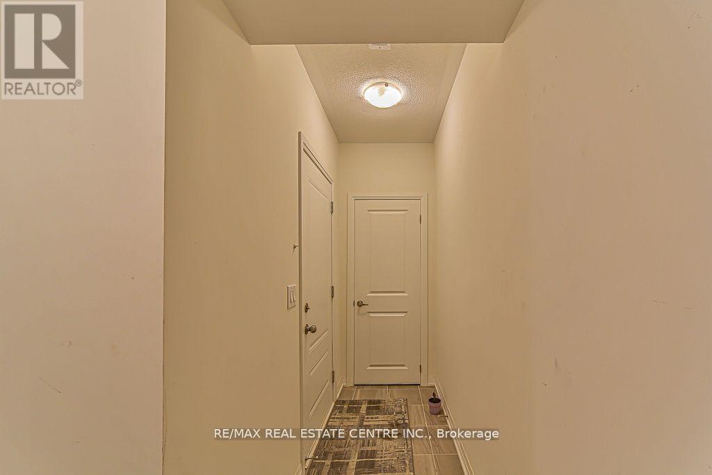 902 - 585 Colborne Street E, Brantford, Ontario N3S 0K4 - Photo 4 - X12520116