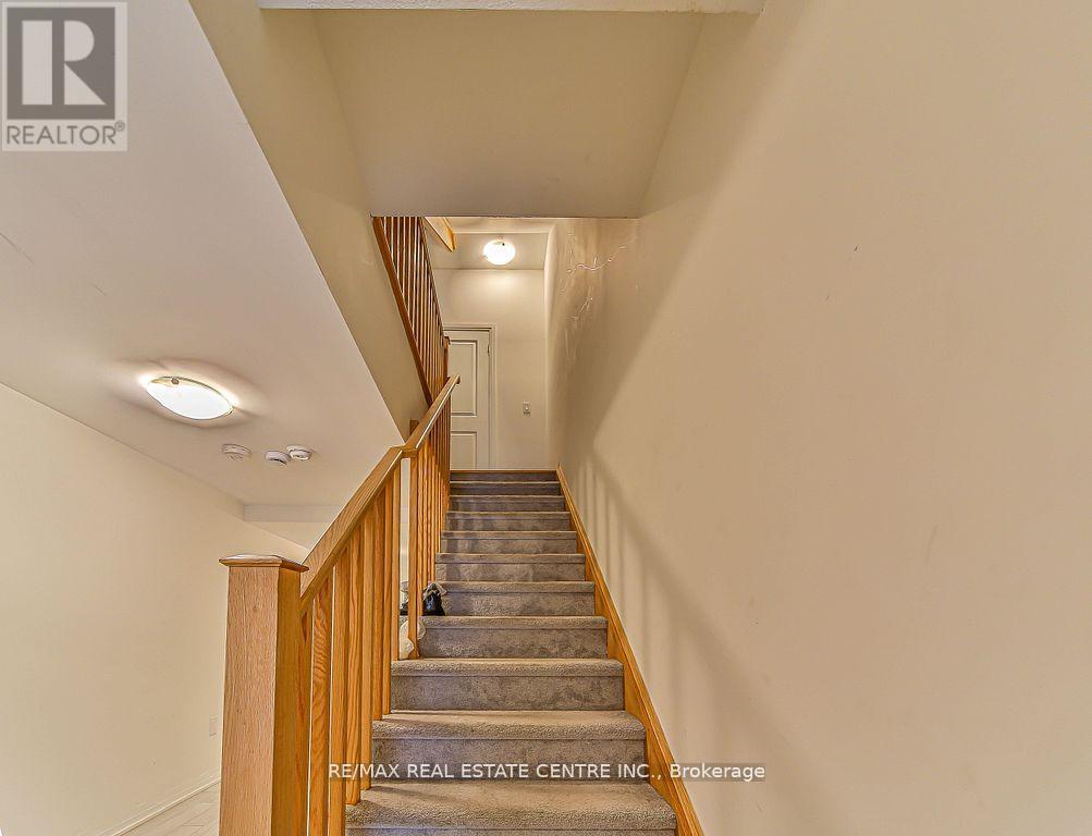 902 - 585 Colborne Street E, Brantford, Ontario N3S 0K4 - Photo 5 - X12520116