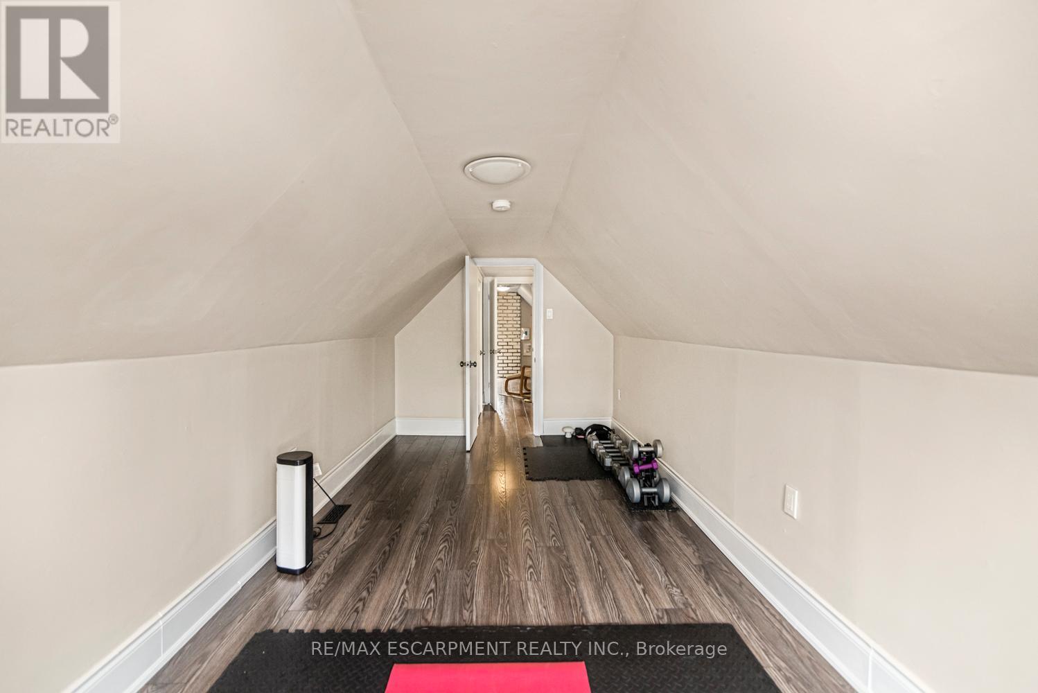 319 Hunter Street W, Hamilton, Ontario  L8P 1S5 - Photo 13 - X12520128