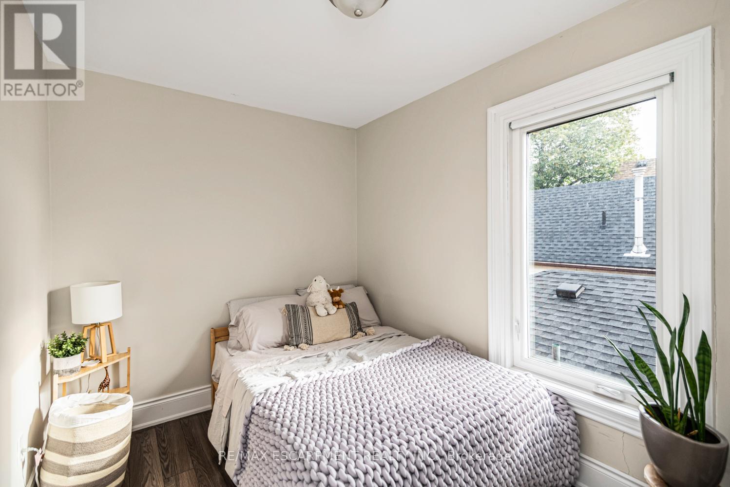 319 Hunter Street W, Hamilton, Ontario  L8P 1S5 - Photo 34 - X12520128