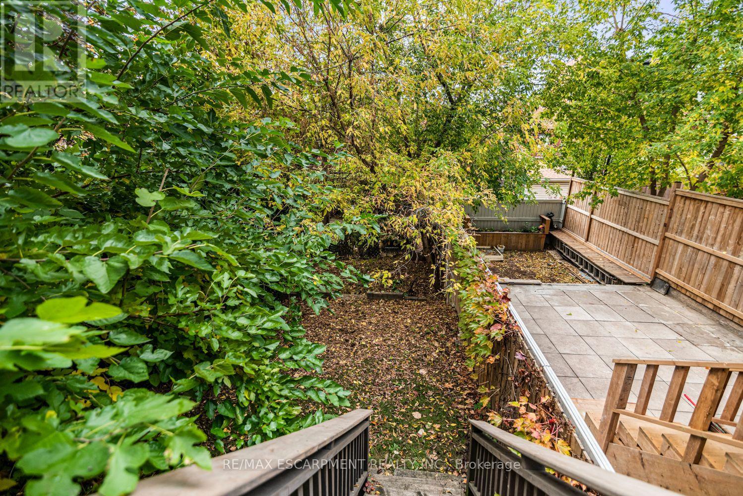 319 Hunter Street W, Hamilton, Ontario  L8P 1S5 - Photo 6 - X12520128