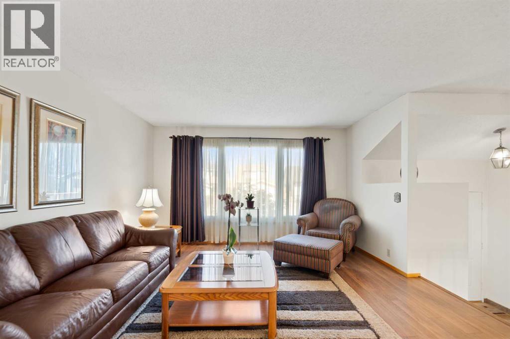 103 Abadan Crescent Ne, Calgary, Alberta  T2A 6P1 - Photo 7 - A2263640