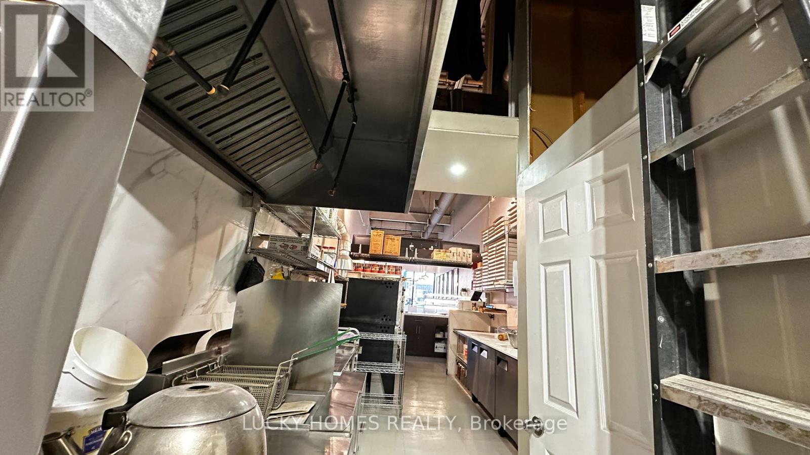 2a - 861 York Mills Road, Toronto, Ontario M3B 1Y4 - Photo 5 - C12520188