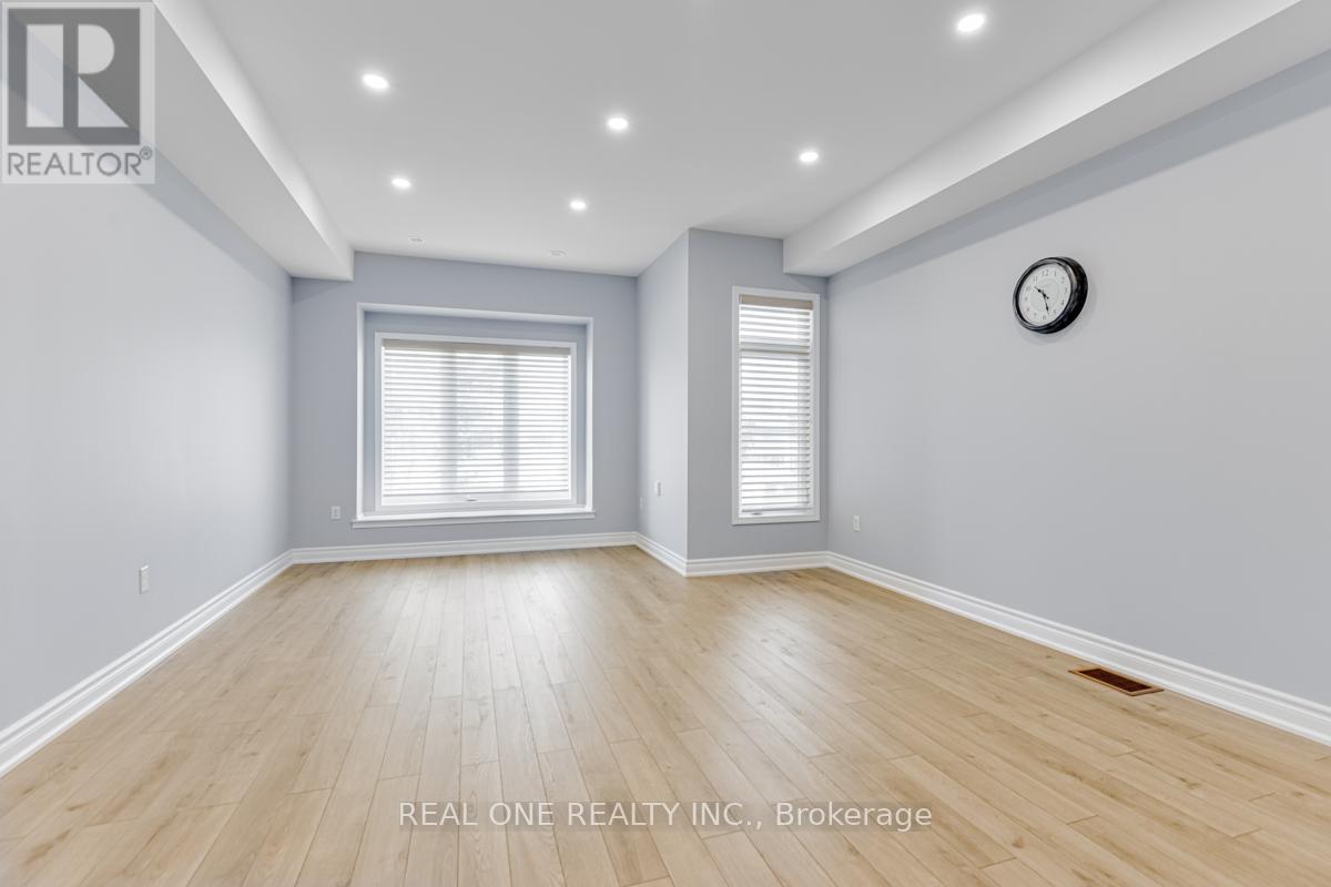 42 BEEHIVE LANE, Markham, Ontario