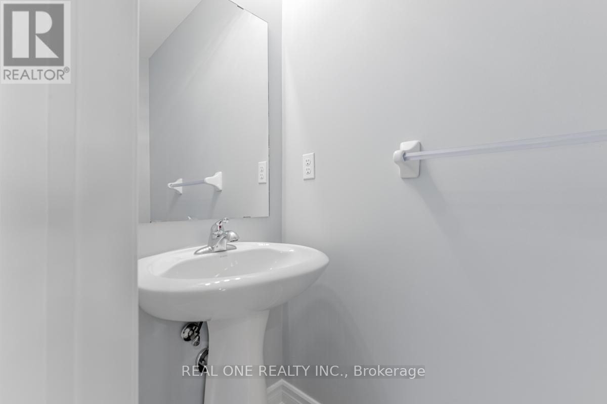 42 Beehive Lane, Markham, Ontario L6E 0K6 - Photo 12 - N12520186