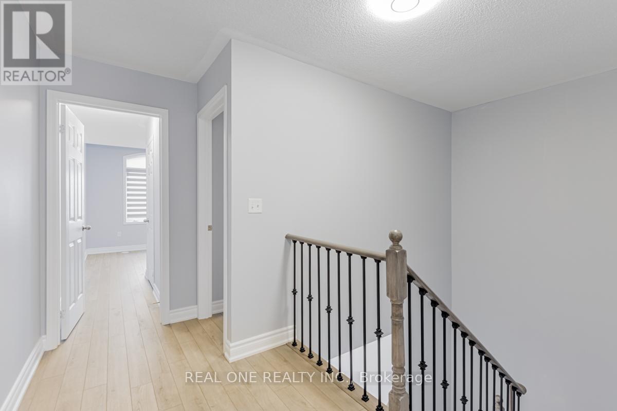 42 Beehive Lane, Markham, Ontario L6E 0K6 - Photo 14 - N12520186