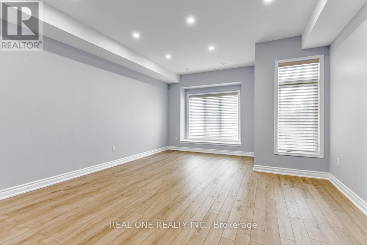 42 Beehive Lane, Markham, Ontario L6E 0K6 - Photo 2 - N12520186