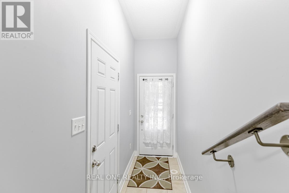 42 Beehive Lane, Markham, Ontario L6E 0K6 - Photo 22 - N12520186