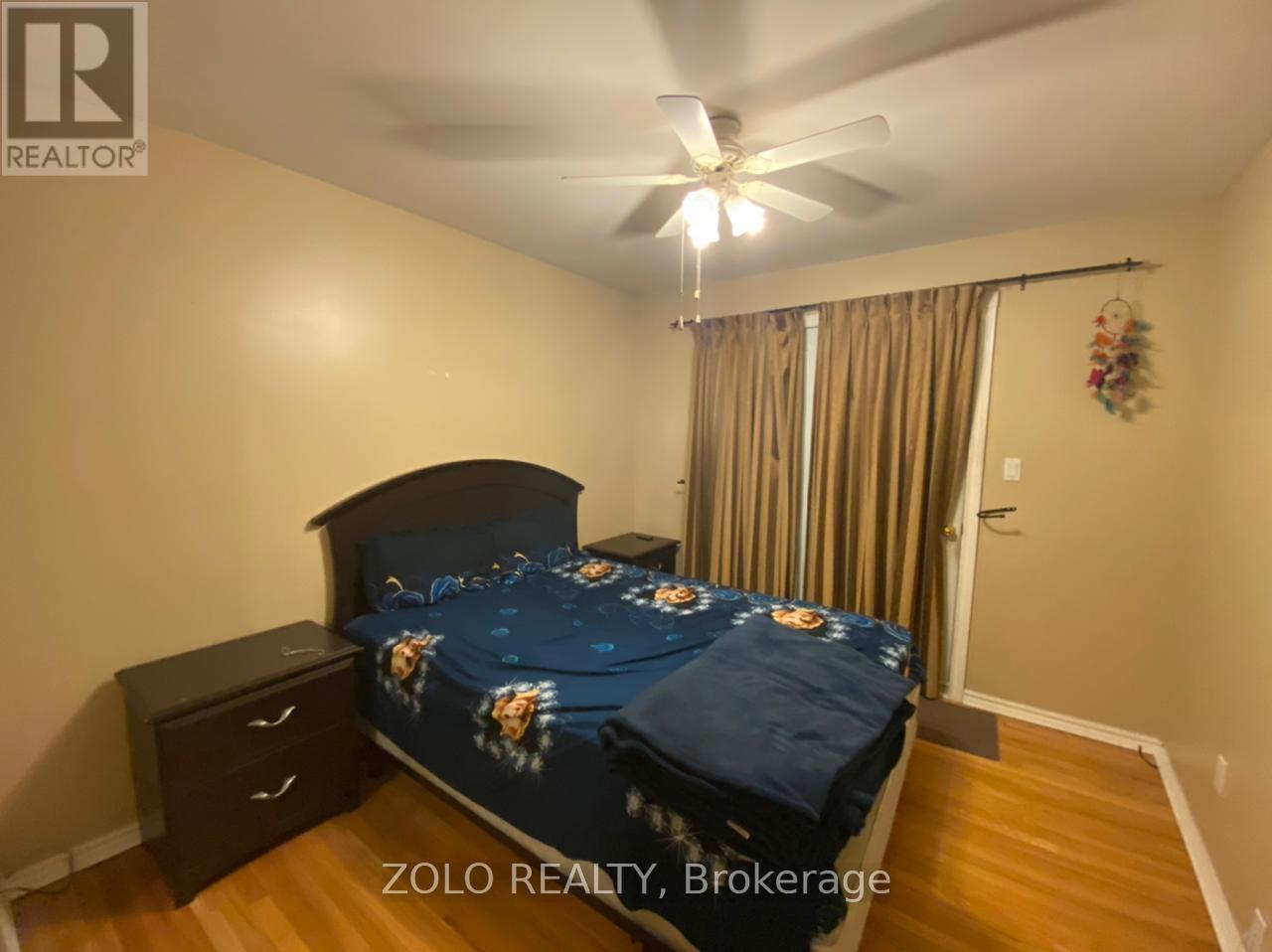 656 Abana Road, Mississauga, Ontario  L5A 1H4 - Photo 15 - W12520178