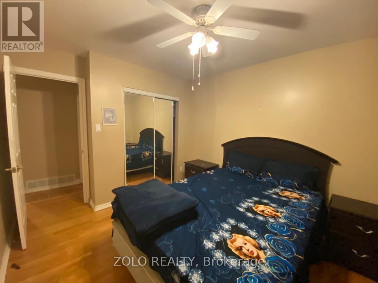 656 Abana Road, Mississauga, Ontario  L5A 1H4 - Photo 7 - W12520178